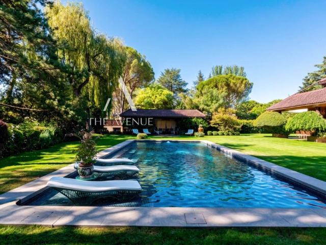 Exclusiva Villa en venta Boadilla del Monte, España