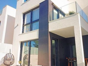 Villa en venta en Urbanización la Ciñuelica - Jardín