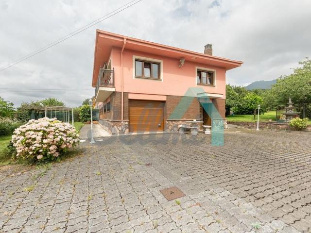Exclusiva Villa en venta Oviedo, España