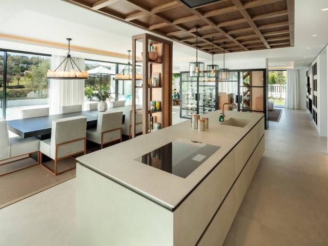 Exclusiva Villa en venta Nueva Andalucia, España
