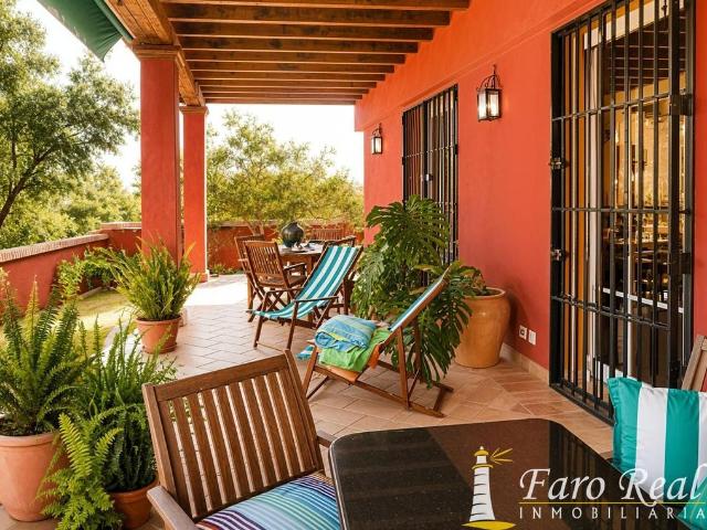 Villa / Chalet de lujo de 258 m2 en venta en Sanlúcar de Barrameda, España