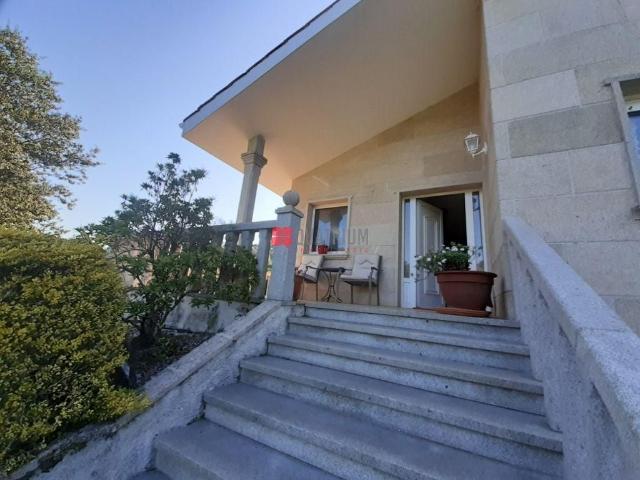 Exclusiva Villa en venta Santiago de Compostela, España