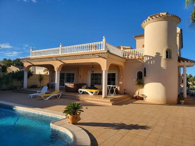 Exclusiva Villa en venta Playas de Orihuela, Comunidad Valenciana