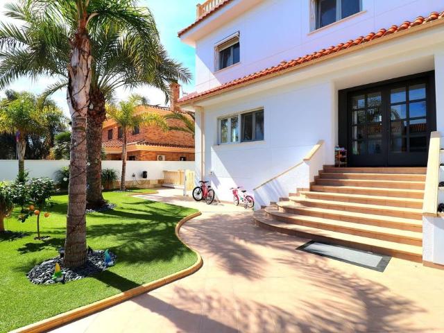 Exclusiva Villa en venta Playas de Orihuela, España