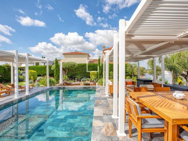 Exclusiva Villa en venta Rosas, Cataluña