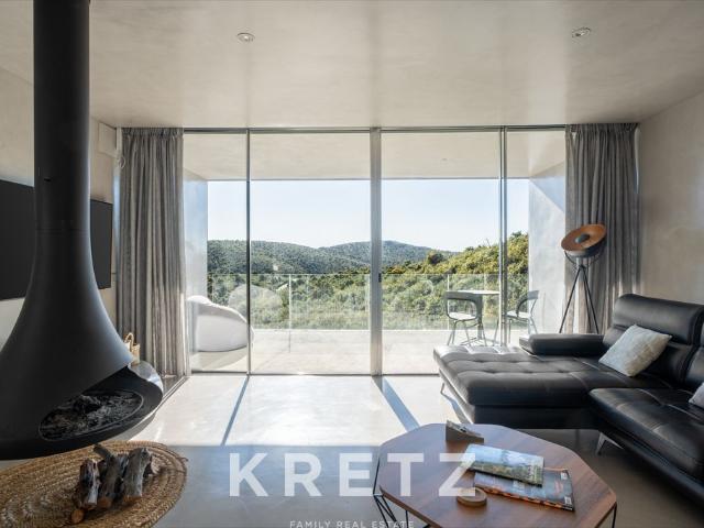 Exclusiva Villa / Chalet de 300 m2 en venta en Torremocha de Jarama, España