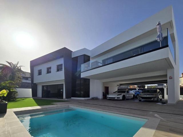 Exclusiva Villa en venta Tafira, Canarias