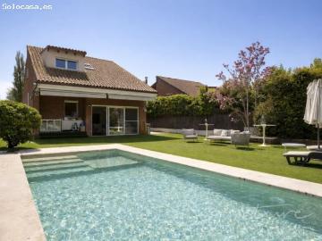 Plaça de Pompeu Fabra, Barcelona, Can Vallhonrat, Barcelona, Cataluña, Cataluña