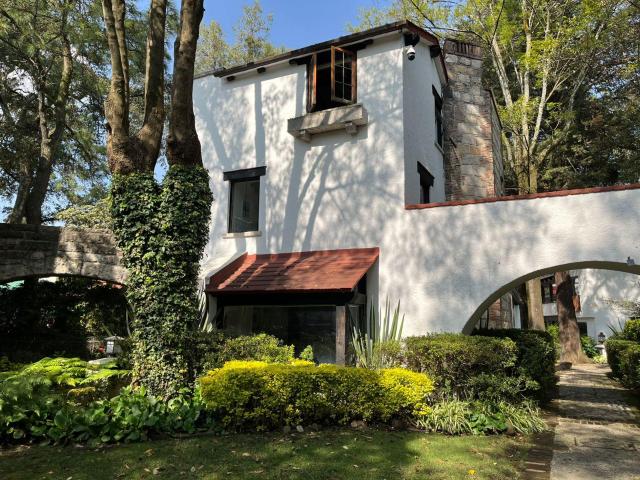 Exclusiva y Acogedora casa en CH con amenidades propias en Rancho San Francisco