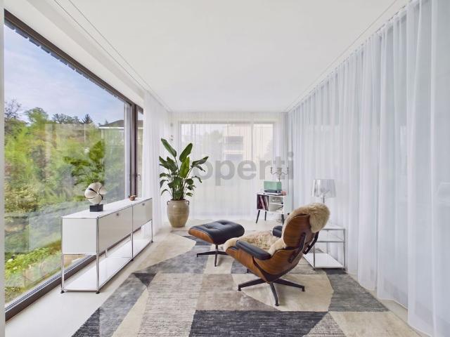 Exclusive 3.5 room apartment in Binningen with Loggia & Balcony