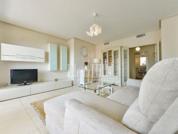 Exclusive 3 Bedroom Apartment with Spacious Terrace and Sea Views in Altea Hills