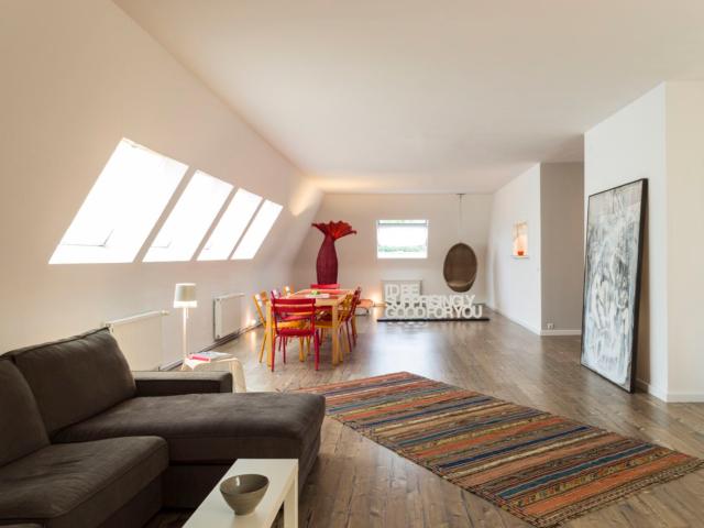 Exclusive 3 Bedroom Apartment in Dahlem Villa – 177 m² with Two Balconies