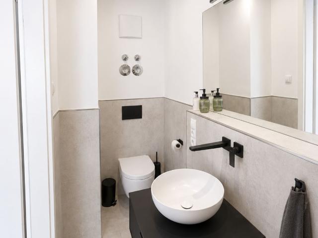 Exclusive 108 m² Maisonette Apartment with Sunny 20 m² Balcony in Central Bonn