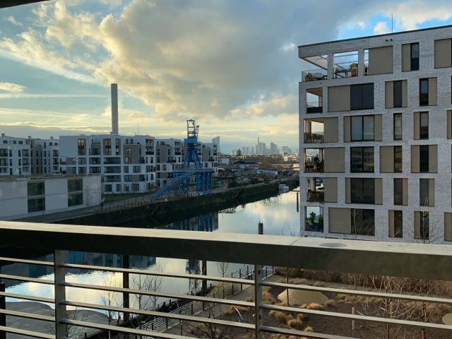 Exclusive 101 m² Luxury Apartment in Offenbach – Stunning Location with Harbor and Skyline Views