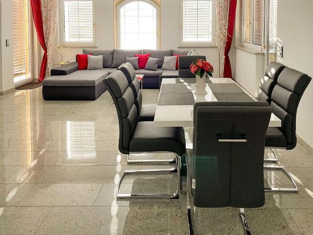 Exclusive 110 qm Wohnung, Fitnessstudio, Schwimmbad und Saunanutzung