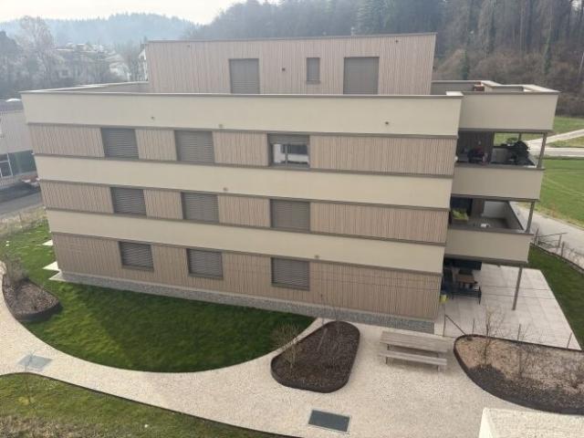 Exclusive 11/2 room apartment modern & flooded with light