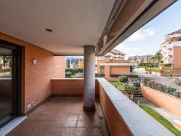 exclusive 200 sqm apartment for rent in a prestigious gated community in majadahonda^ stunning exterior apartment for rent in one of the most exclusive and sought after residential communities in m