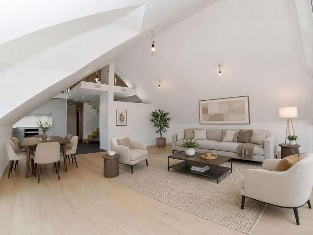 Exclusive 2.5 room attic apartment with gallery and large roof terrace