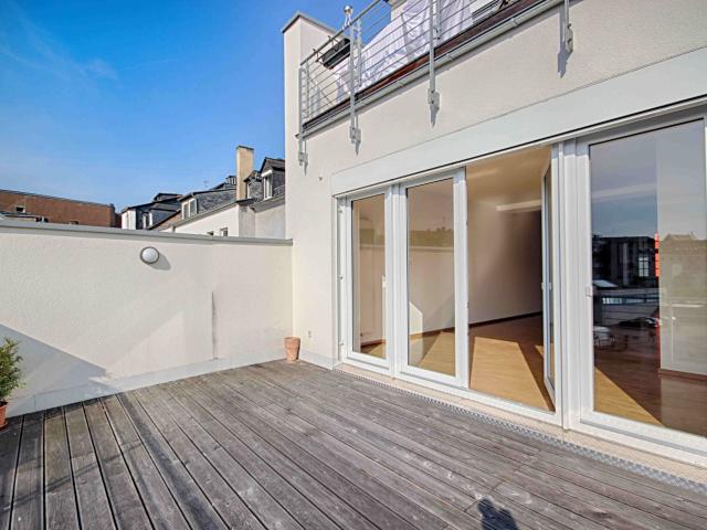 Exclusive 2 Zimmerwohnung in der Innenstadt von Trier inklusive Einbauküche und KFZ Stellplatz