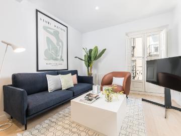 Exclusive 2 bedroom apartment in central Madrid