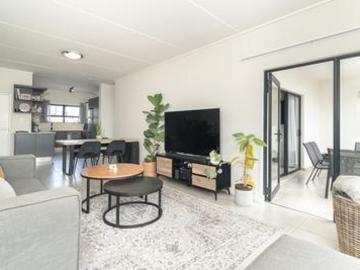 exclusive 2 bedroom, 2 bathroom luxu.