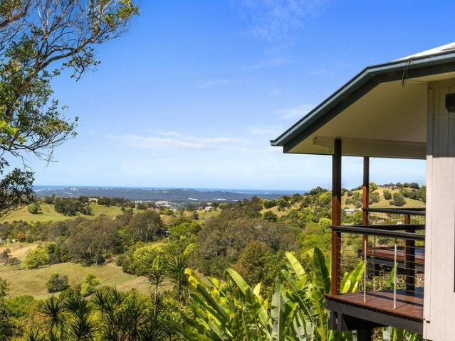 Exclusive 5,000sqm Hinterland Estate with Breathtaking Coastal Views