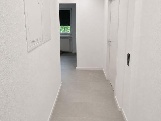 Exclusive 83 sqm apartment in the Stuttgart vineyards with balcony and panoramic views, Stuttgart Amsterdam Apartments for Rent