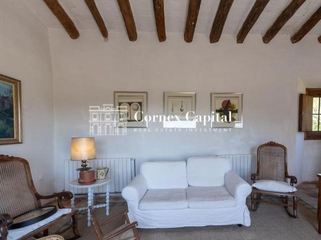 Exclusive country house for rent in Rupià, Catalonia