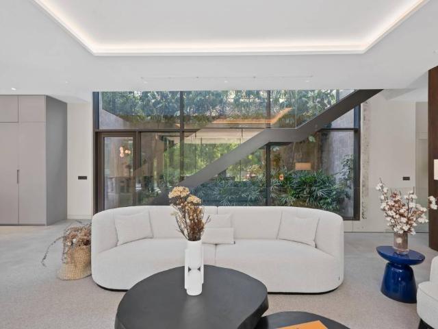 Exclusive Contemporary Rental Villa with Spa, Rooftop Jacuzzi and Infinity Pool in La Cerquilla
