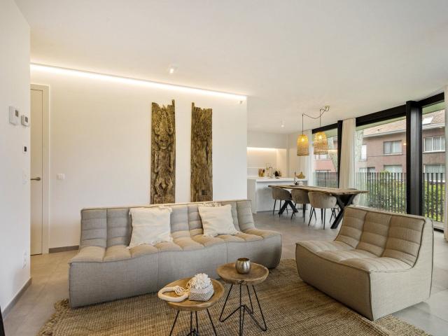 Exclusive Castle View apartment NOW AVAILABLE!