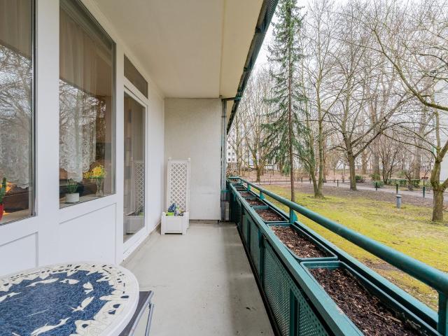 Exclusive city living in Berlin Lichtenberg: 3 room flat with balcony and urban flair, Berlin Amsterdam Apartments for Rent