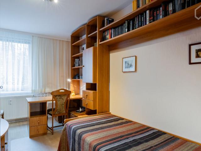 Exclusive city living in Berlin Lichtenberg: 3 room flat with balcony and urban flair, Berlin Amsterdam Apartments for Rent