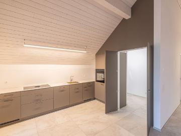 3½ room attic with 109m² & 28m² loggia – modern living in Roggwil