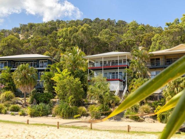 Exclusive Absolute Beachfront Haven Tangalooma Resort