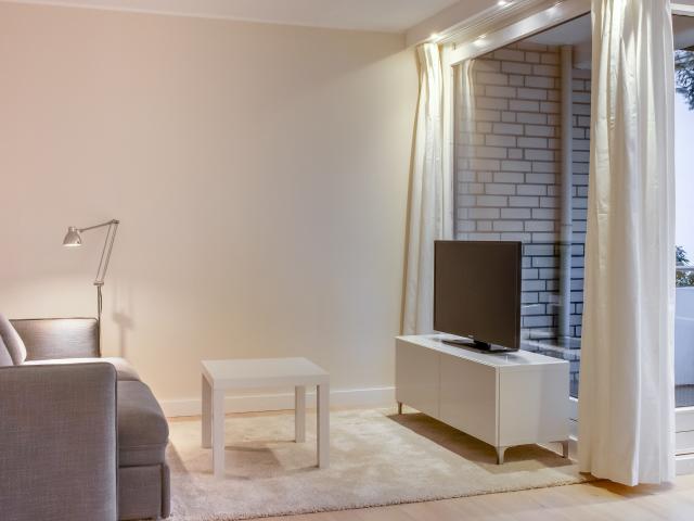 Exclusive apartment in Harvestehude/Pöseldorf with balcony, pool and sauna