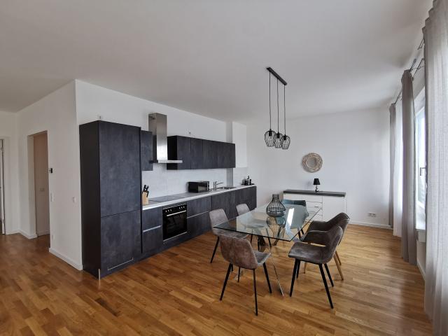 Exclusive apartment in the heart of Berlin 24 hour concierge service at Highpark Potsdamer Platz