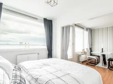Exclusive apartment in the middle of the urban life of the city