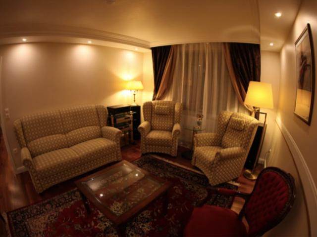 Exclusive apartment with high quality equipment in central location of Essen, Essen Amsterdam Apartments for Rent