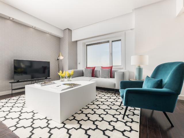 Exclusive apartment with panoramic views in Torre de Madrid
