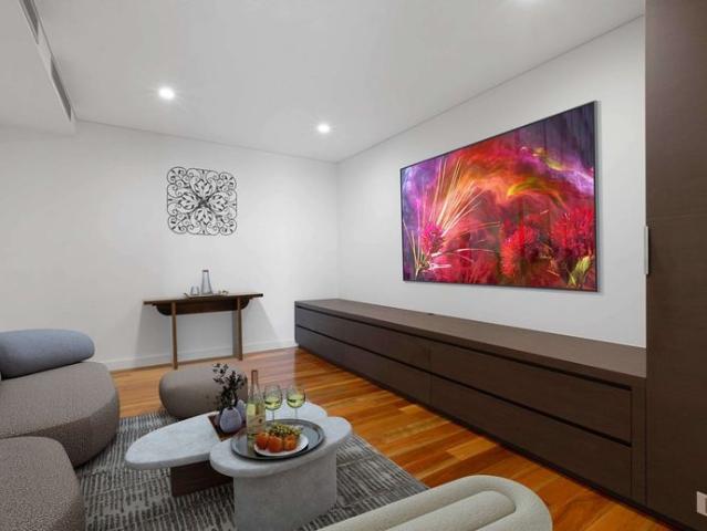 Exclusive Balmoral Hill Residence with city view– Whole Floor Luxury Apartment with own Pool, Study & Media Room