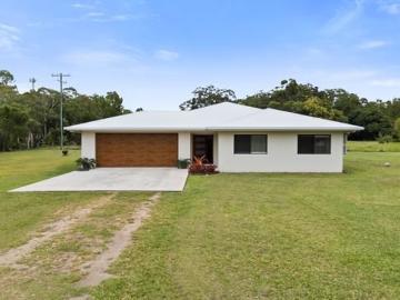Exclusive Bramston Beach