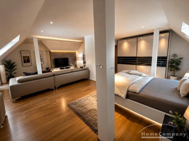 Exclusive Detached Family Home in a Prime Waldtrudering Location – 350 m² of Living Space on a Spacious Estate