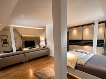 Exclusive Detached Family Home in a Prime Waldtrudering Location – 350 m² of Living Space on a Spacious Estate