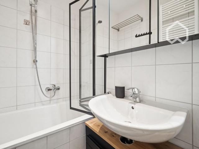 Exclusive designer appartment with large balkony next to Großer Garten, Dresden Amsterdam Apartments for Rent