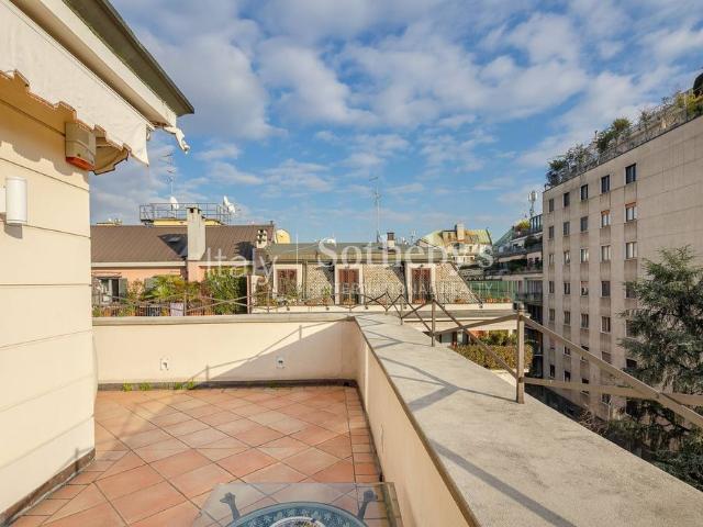 Exclusive duplex with terrace in the Palestro area