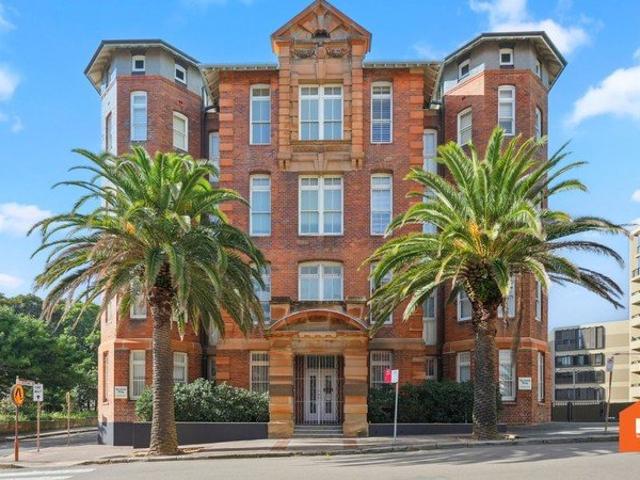 Exclusive Four Bedroom Apartment