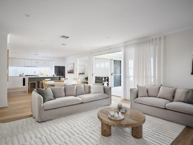 Exclusive FIXED price house & land package situated along the spectacular Coastline in Madora Bay!