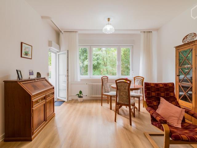 Exclusive flat in the heart of Schlachtensee, Berlin Amsterdam Apartments for Rent
