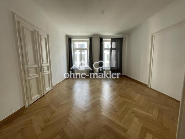 Exclusive, frisch sanierte 5 Zimmer Wohnung mit Einbauküche, Balkon im Musikerviertel zu vermieten