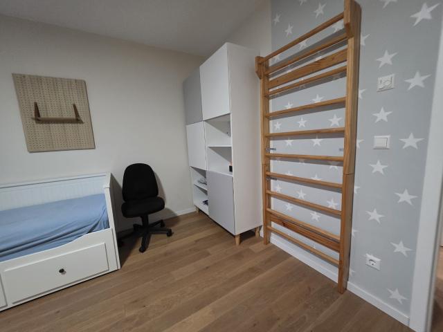 Exclusive fully furnished City Apartment with Garage & Storage Unit – all inclusive for € 2,395 COMMISSION FREE!